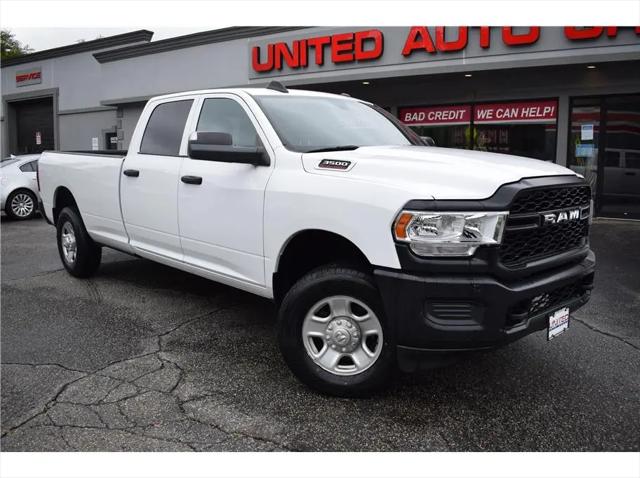 2022 Ram 3500 Tradesman Crew Cab 4x4 8' Box