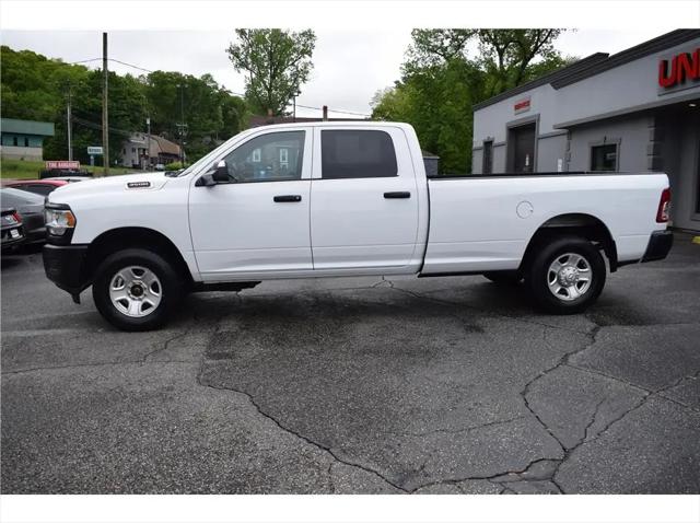 2022 Ram 3500 Tradesman Crew Cab 4x4 8' Box