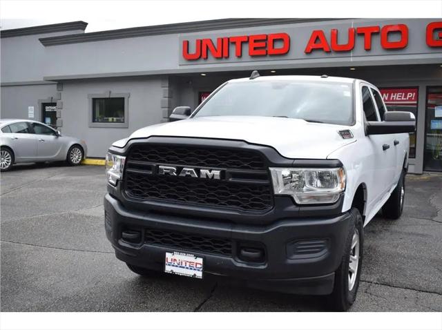 2022 Ram 3500 Tradesman Crew Cab 4x4 8' Box