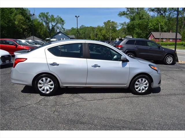 2019 Nissan Versa 1.6 SV