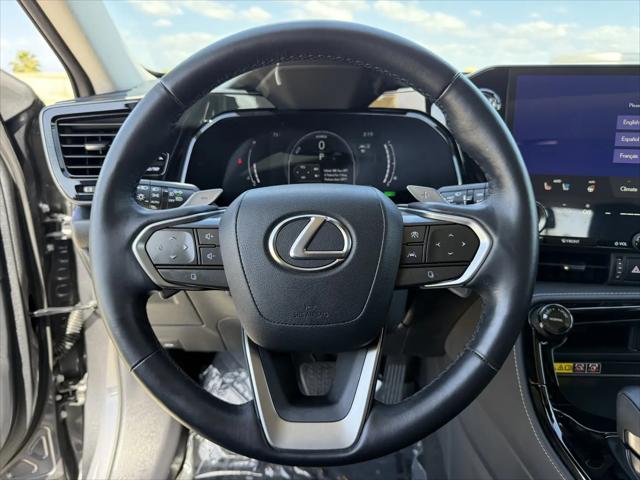 2025 Lexus NX 350h Premium