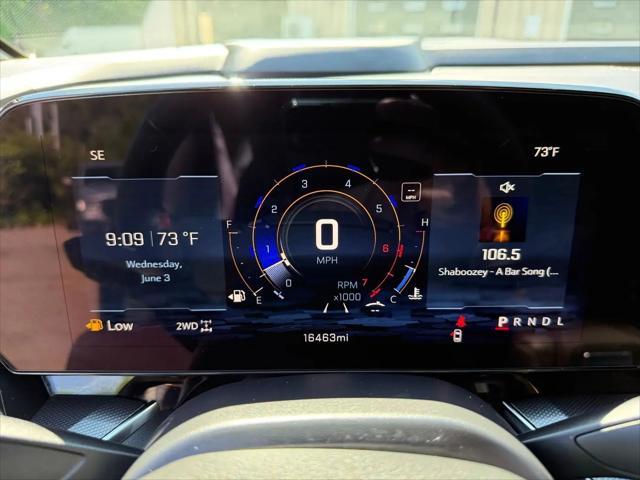 2025 Chevrolet Suburban 4WD RST