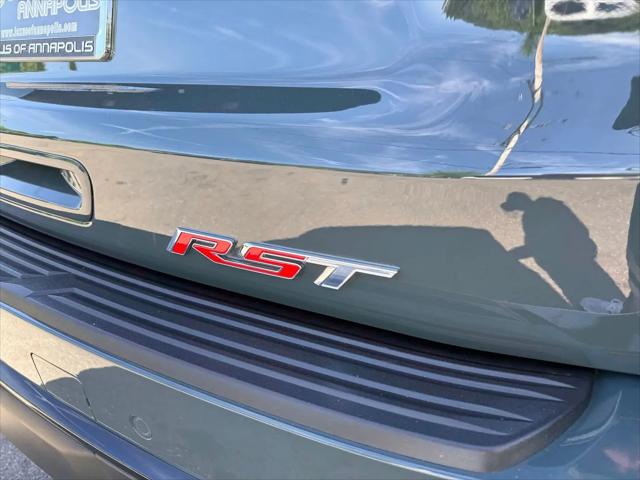 2025 Chevrolet Suburban 4WD RST