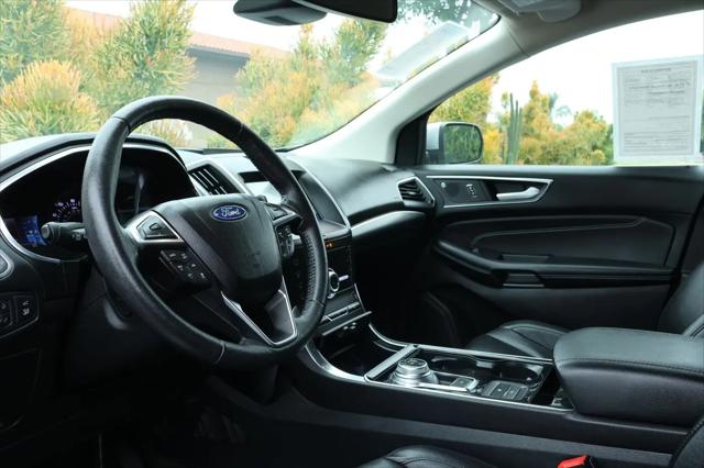 2020 Ford Edge Titanium