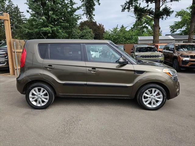 2013 Kia Soul +