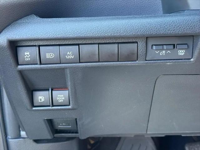 2022 Toyota Sienna XSE