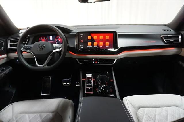 2026 Volkswagen Atlas Cross Sport SEL Premium R-Line