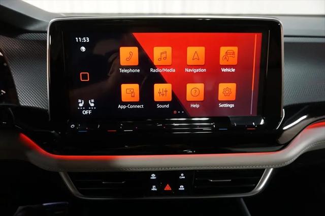 2026 Volkswagen Atlas Cross Sport SEL Premium R-Line