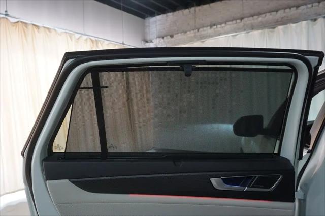 2026 Volkswagen Atlas Cross Sport SEL Premium R-Line