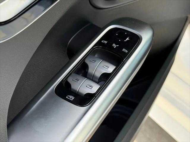 2026 Mercedes-Benz C-CLASS C 300 C 300