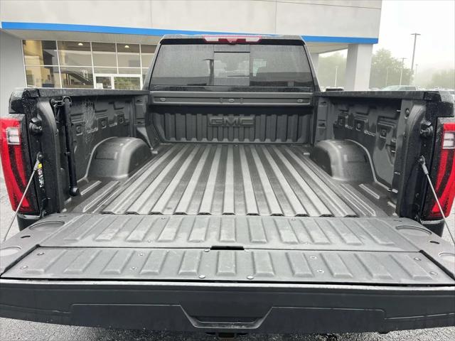 2025 GMC Sierra 2500HD 4WD Crew Cab Standard Bed Denali
