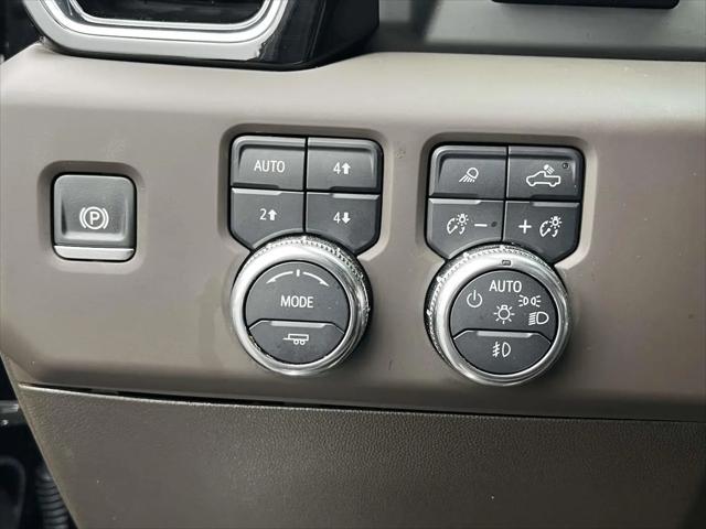2025 GMC Sierra 2500HD 4WD Crew Cab Standard Bed Denali