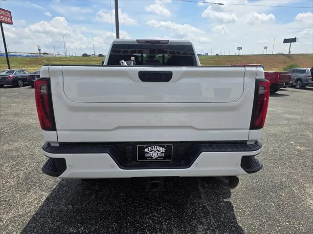 2024 GMC Sierra 2500HD 4WD Crew Cab Standard Bed Denali