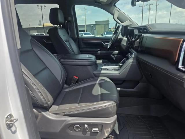 2024 GMC Sierra 2500HD 4WD Crew Cab Standard Bed Denali