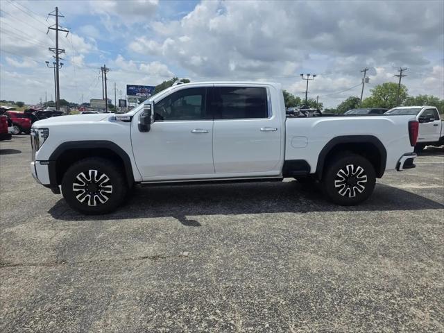 2024 GMC Sierra 2500HD 4WD Crew Cab Standard Bed Denali