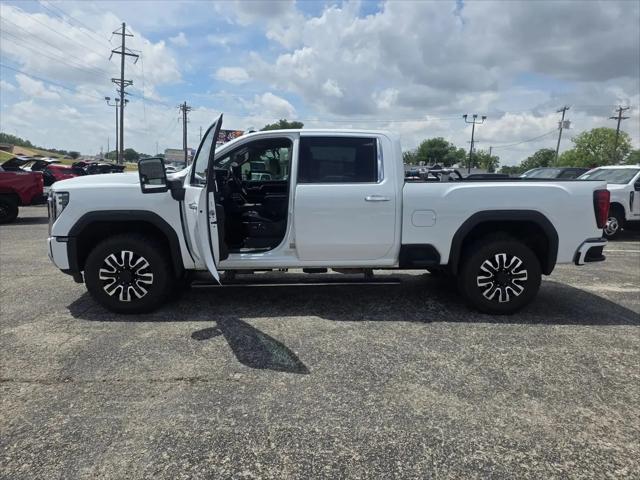 2024 GMC Sierra 2500HD 4WD Crew Cab Standard Bed Denali
