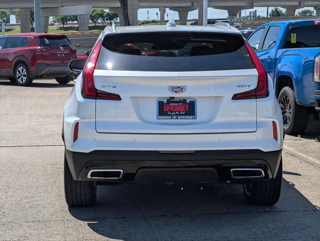 2024 Cadillac XT4 FWD Premium Luxury