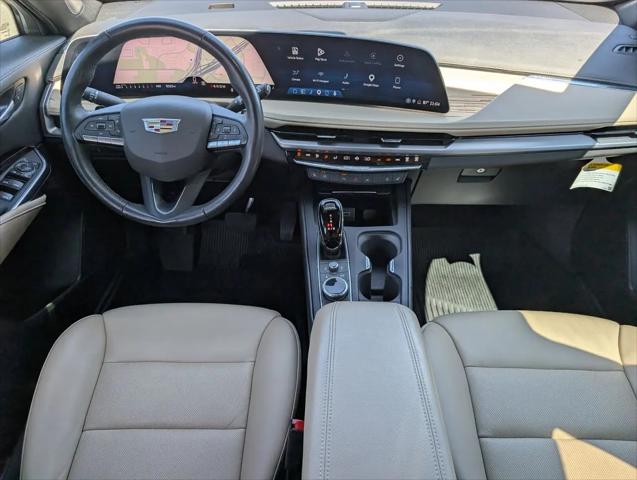 2024 Cadillac XT4 FWD Premium Luxury