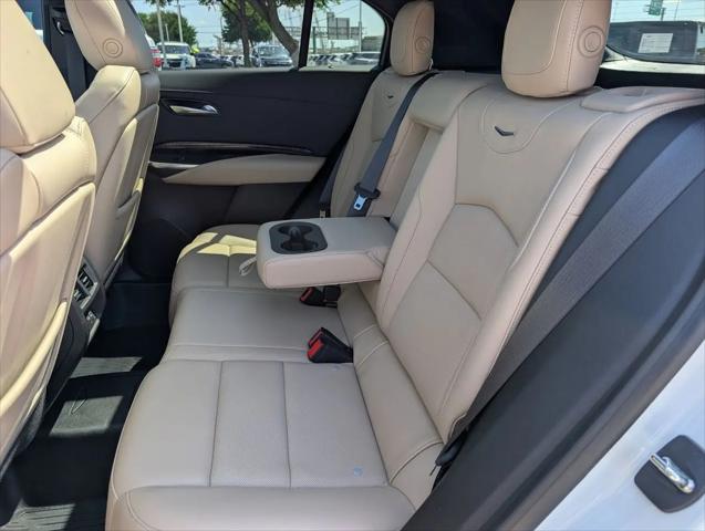 2024 Cadillac XT4 FWD Premium Luxury