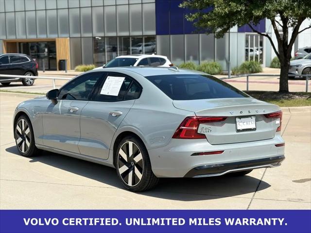 2024 Volvo S60 Recharge T8 Ultimate Dark Theme