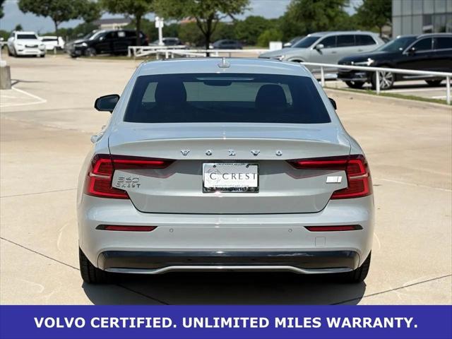 2024 Volvo S60 Recharge T8 Ultimate Dark Theme