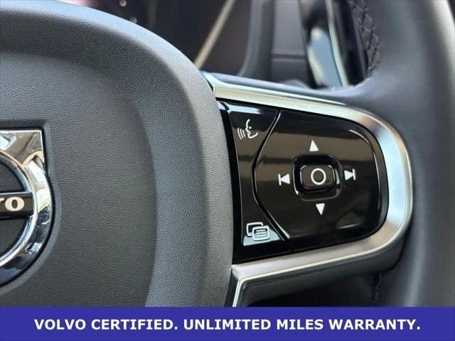 2024 Volvo S60 Recharge T8 Ultimate Dark Theme