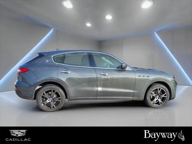 2018 Maserati Levante Standard