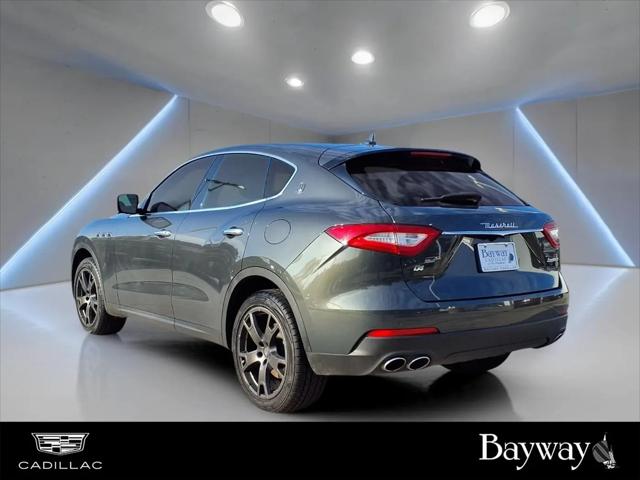 2018 Maserati Levante Standard