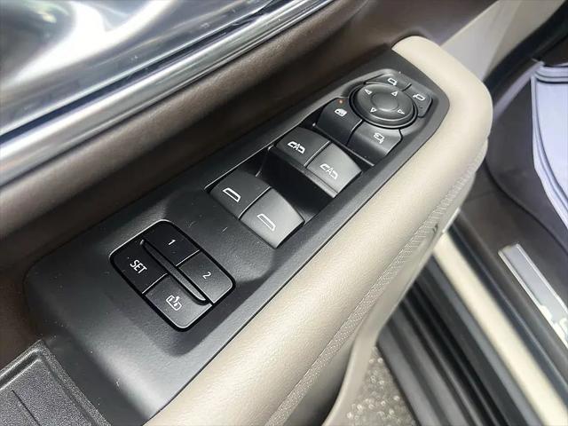 2024 GMC Yukon 4WD SLT