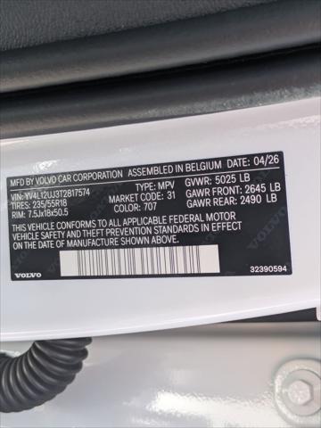 2026 Volvo XC40 Core, B5 AWD Gas (mild hybrid), Dark