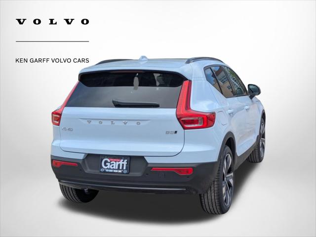 2026 Volvo XC40 Plus, B5 AWD Gas (mild hybrid), Dark