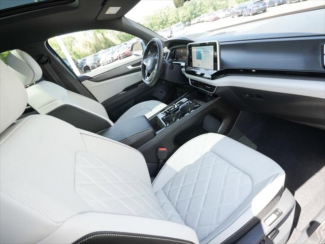 2026 Volkswagen Atlas Cross Sport SEL Premium R-Line