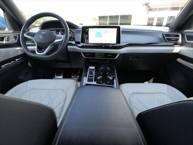 2026 Volkswagen Atlas Cross Sport SEL Premium R-Line
