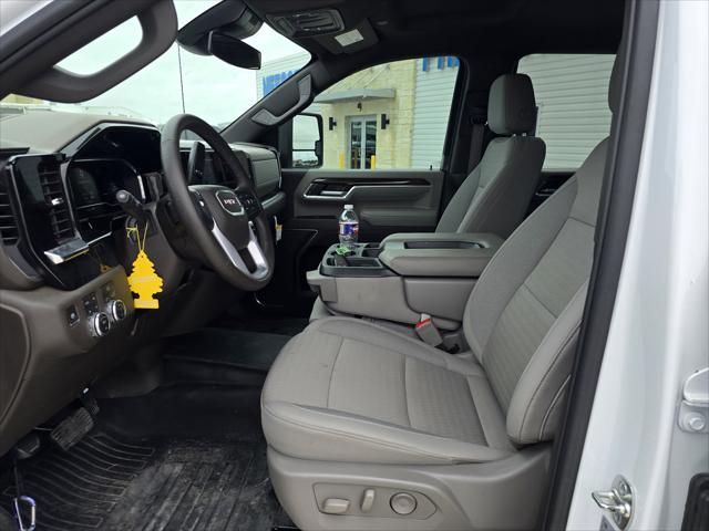 2025 GMC Sierra 3500HD 4WD Crew Cab Long Bed SLE