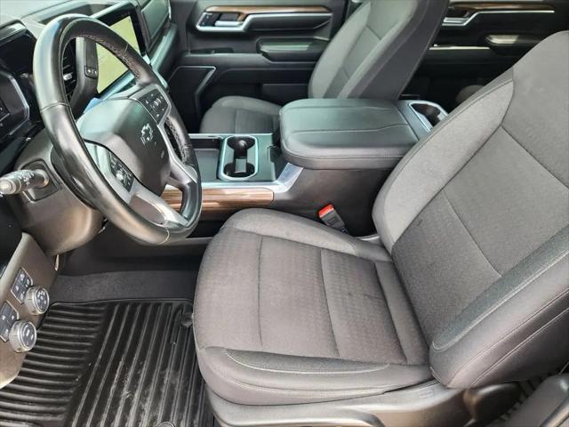 2025 Chevrolet Silverado 2500HD 4WD Crew Cab Standard Bed LT