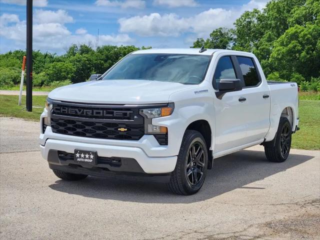2023 Chevrolet Silverado 1500 4WD Crew Cab Short Bed Custom