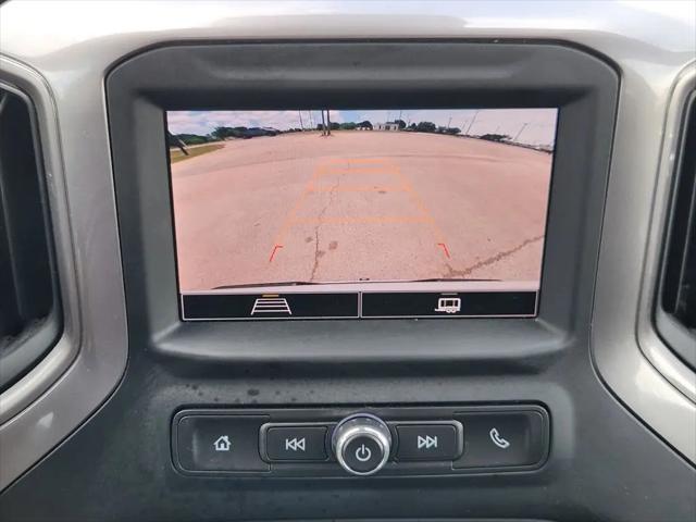 2023 Chevrolet Silverado 1500 4WD Crew Cab Short Bed Custom