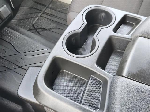 2023 Chevrolet Silverado 1500 4WD Crew Cab Short Bed Custom