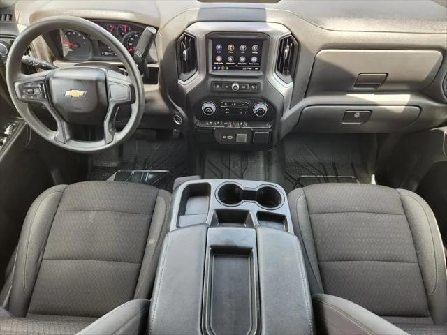 2023 Chevrolet Silverado 1500 4WD Crew Cab Short Bed Custom