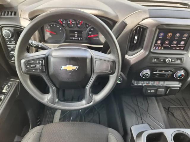 2023 Chevrolet Silverado 1500 4WD Crew Cab Short Bed Custom