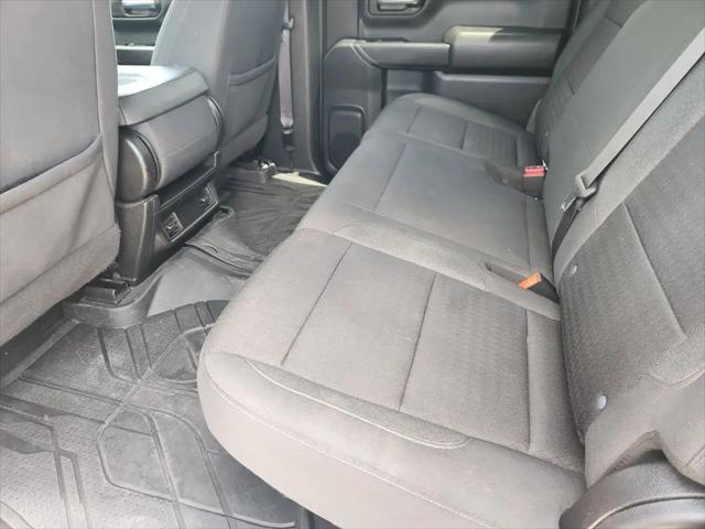 2023 Chevrolet Silverado 1500 4WD Crew Cab Short Bed Custom