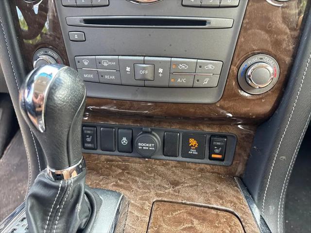 2016 INFINITI QX80 Standard