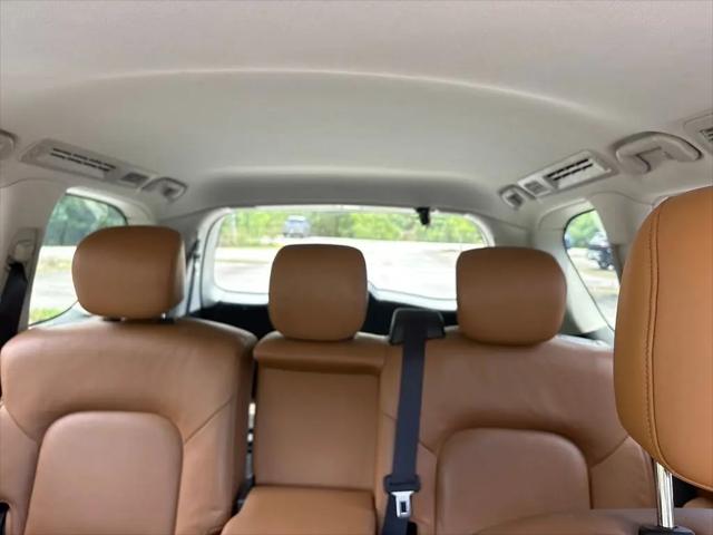 2016 INFINITI QX80 Standard