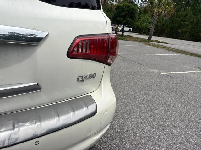 2016 INFINITI QX80 Standard