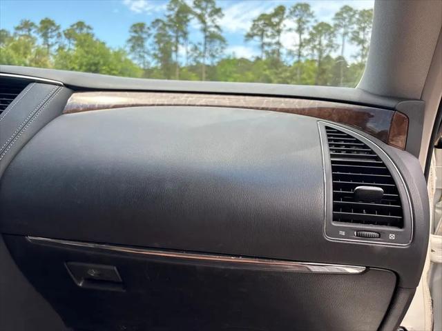 2016 INFINITI QX80 Standard