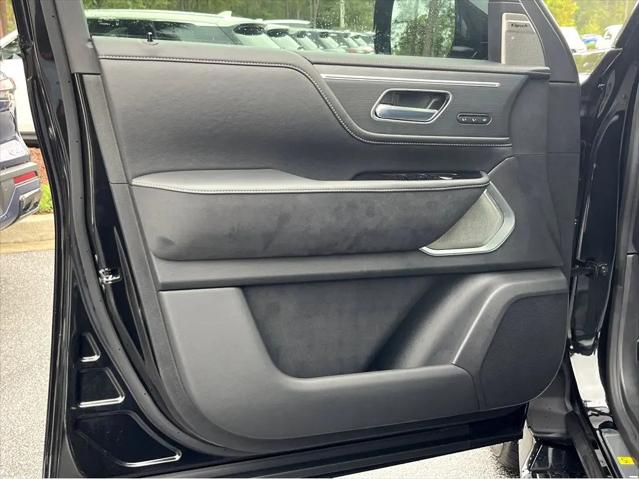 2025 INFINITI QX80 SENSORY AWD