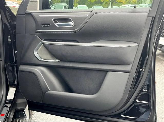 2025 INFINITI QX80 SENSORY AWD