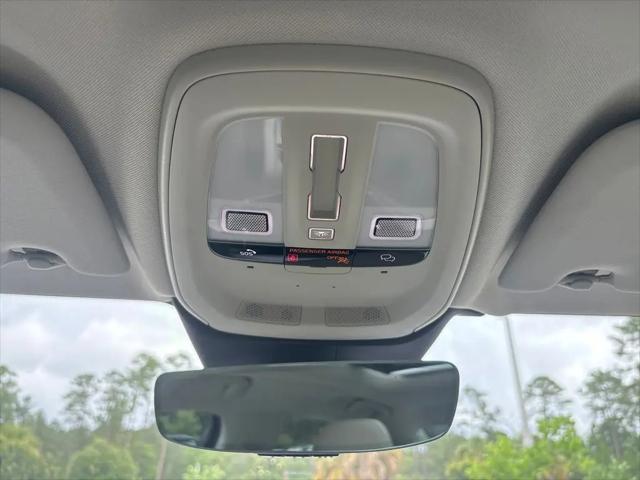 2024 Volvo S60 B5 Plus Dark Theme