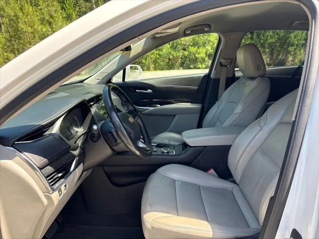2020 Cadillac XT4 FWD Premium Luxury