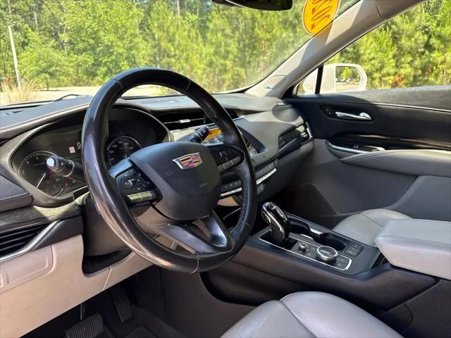 2020 Cadillac XT4 FWD Premium Luxury